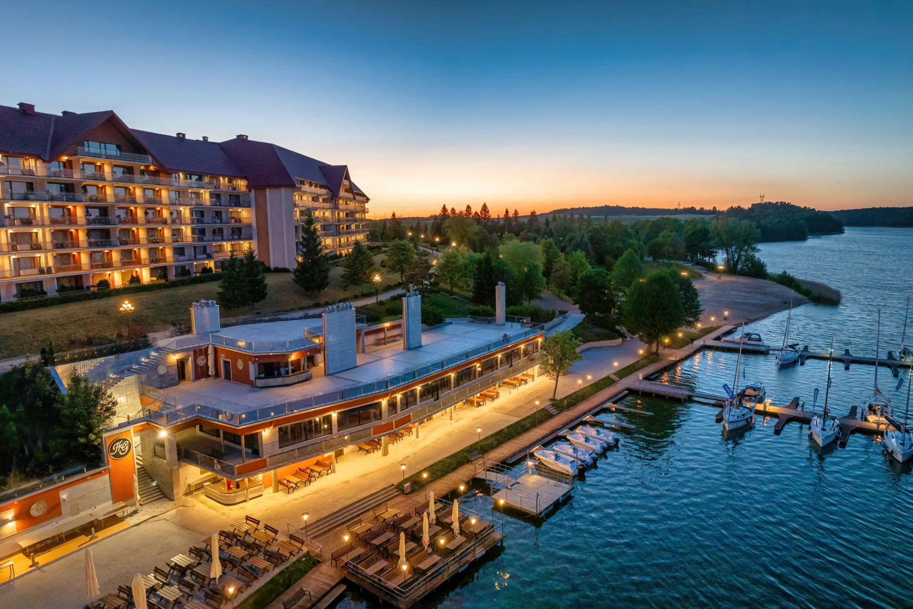 Hotel Gołębiewski, Mikołajki