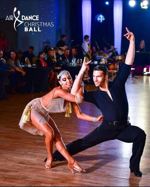 AirDance Christmas Ball 2021