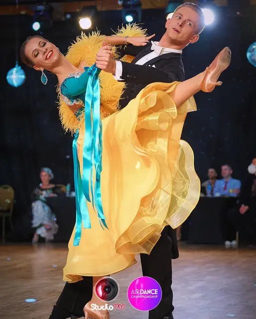 AirDance Christmas Ball 2021