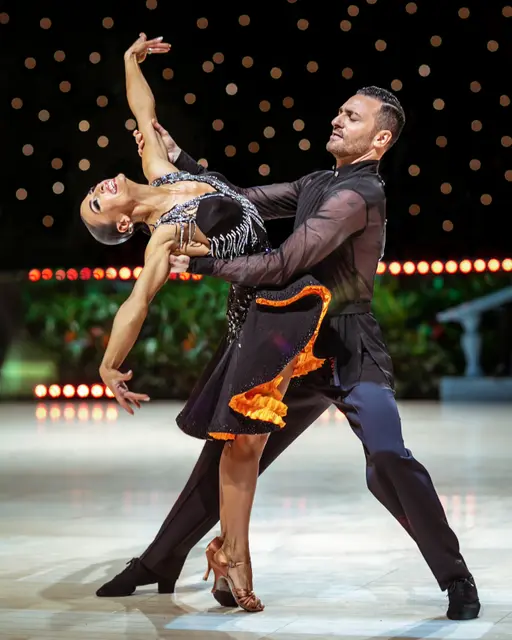 AirDance Christmas Ball 2022