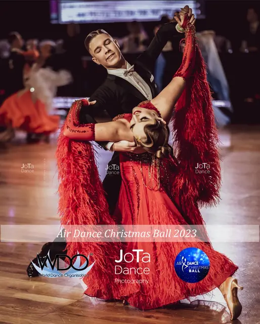 AirDance Christmas Ball 2023