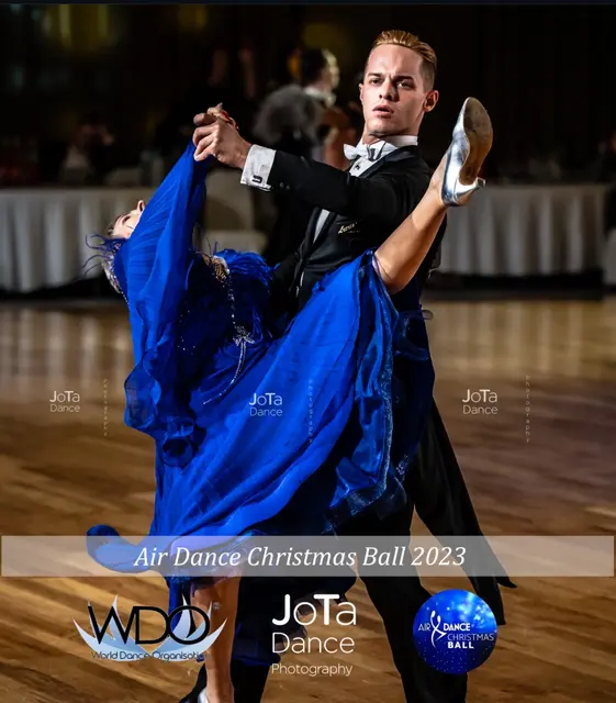 AirDance Christmas Ball 2023