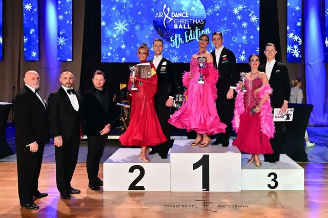 AirDance Christmas Ball 2025
