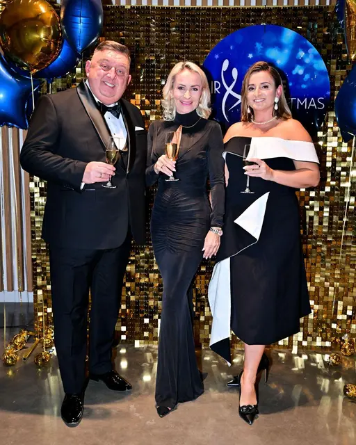AirDance Christmas Ball 2025